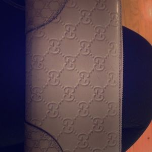 Gucci guccissimo wallet (grey)! Authentic!